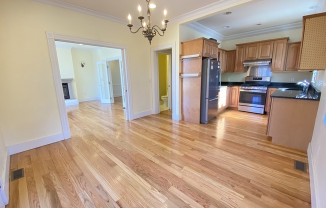 61 CEDAR ST