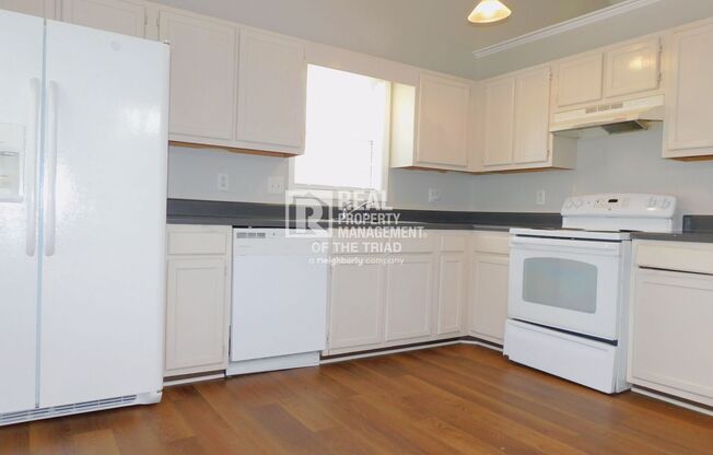 Spacious 3BR/2BA Home in Greensboro!