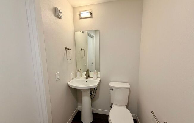 2 beds, 2 baths, 826 sqft, $2,499, Unit Unit 407