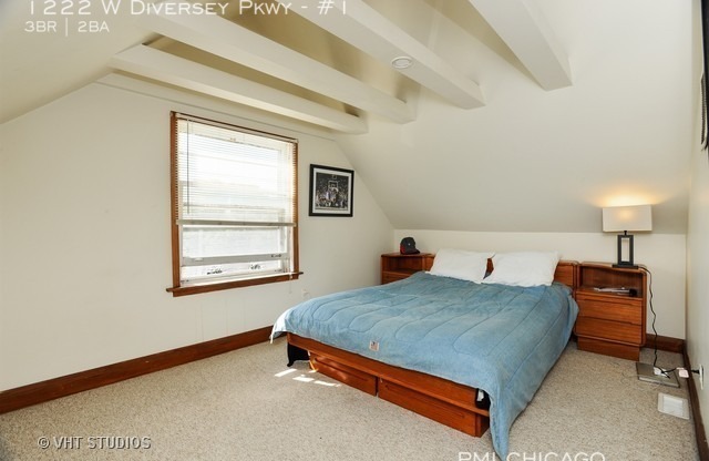 1222 W Diversey Pkwy
