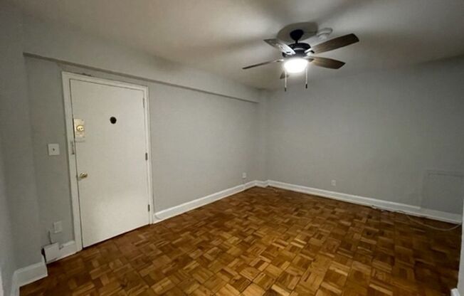 Studio, 1 bath, 300 sqft, $1,700, Unit 602