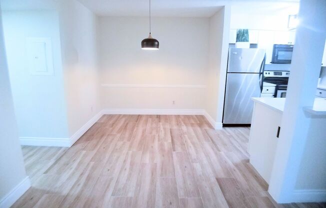Beautiful  Full Remodeled 1/1 Condo x Rent in Winter Park in front of Full Sail !