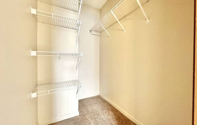 1 bed, 1 bath, 656 sqft, $935, Unit 7P