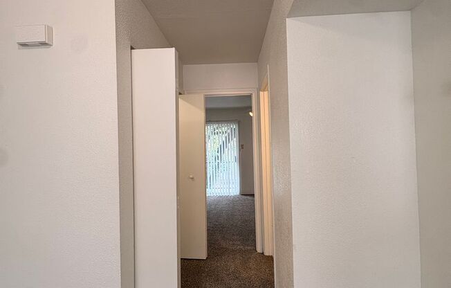 1 bed, 1 bath, 640 sqft, $885, Unit 0704