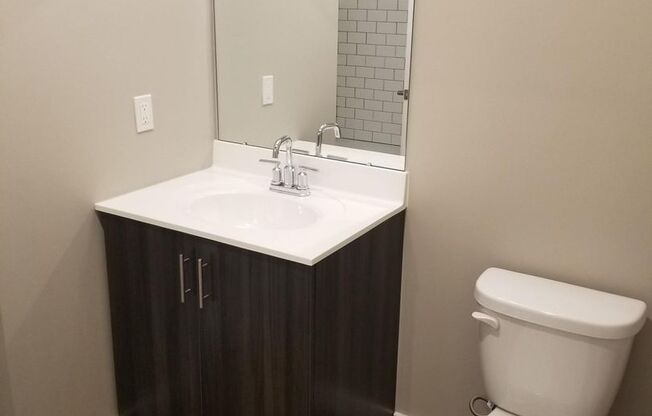 1 bed, 1 bath, 797 sqft, $2,470, Unit 213