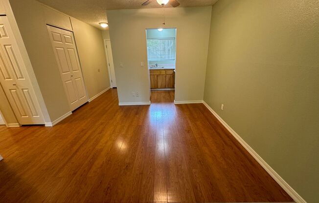 2 beds, 1 bath, 740 sqft, $1,550, Unit 110