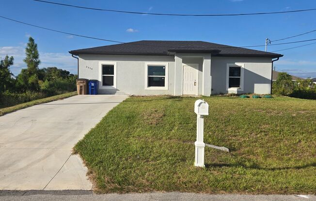 Great location, close to ST RD 82-Three bedroom/2 bathroom