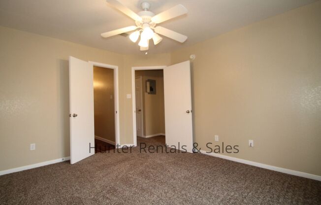 3 beds, 2 baths, $1,150