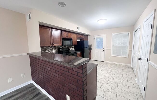 2 Bedroom 1.5 Bathroom Townhome