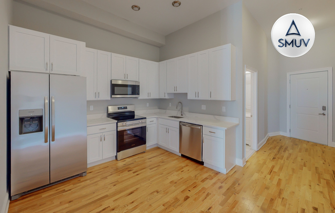 100 W LEXINGTON