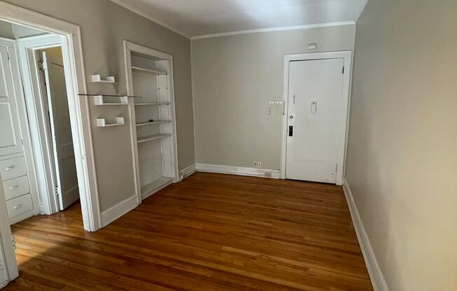 Studio, 1 bath, 461 sqft, $850, Unit 206