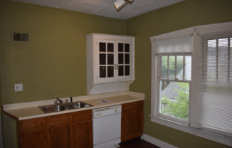 2110 SPEED AVE