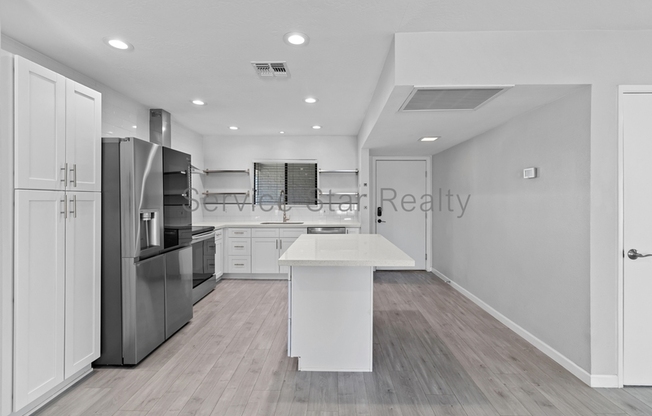 314 W MARYLAND AVE
