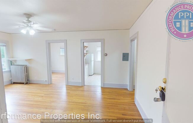1526 SE Hawthorne Blvd. #1-11