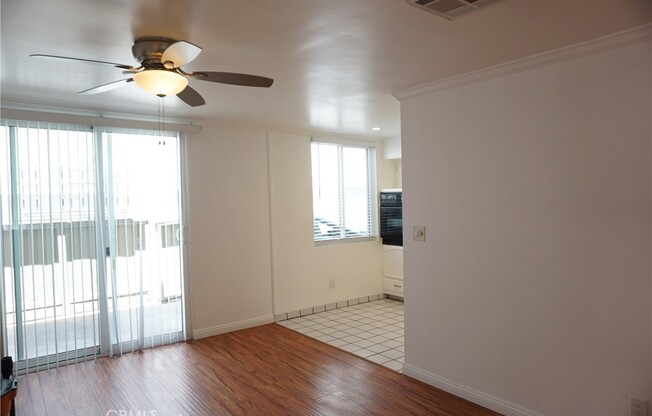 4610 Densmore Ave Unit 4