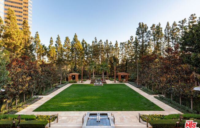 1 W Century Dr
