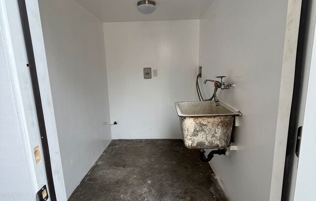 270-278 E 55th Street,