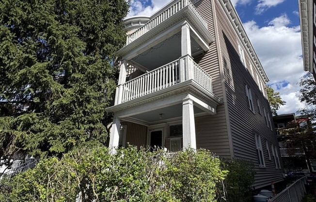 15 CHASE ST