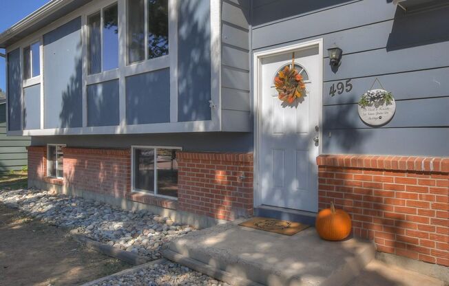 Charming 3-Bed, 2-Bath Rental Home – Just Minutes from Fort Carson!