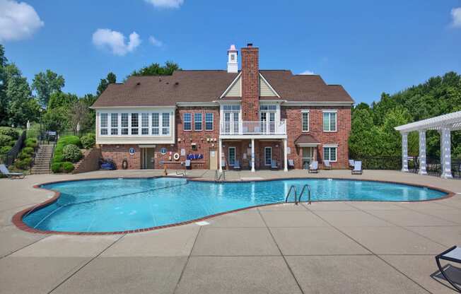 Expansive Poolside Sundeck at LakePointe Apartments, OH