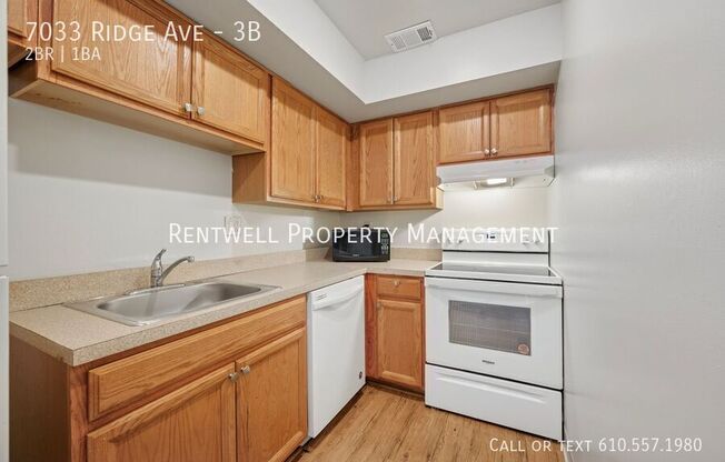 7033 RDG AVE