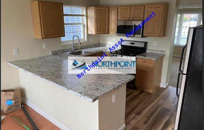 !!MOVE IN SPECIAL: $500 OFF on 2nd MONTH RENT with APPROVED APPLICANT!!