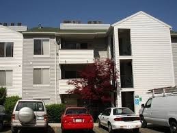 3 beds, 2 baths, $2,250, Unit APARTMENT #B 8