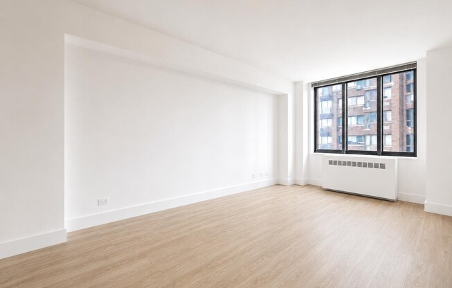 1 bed, 1 bath, 650 sqft, $5,895, Unit 31D