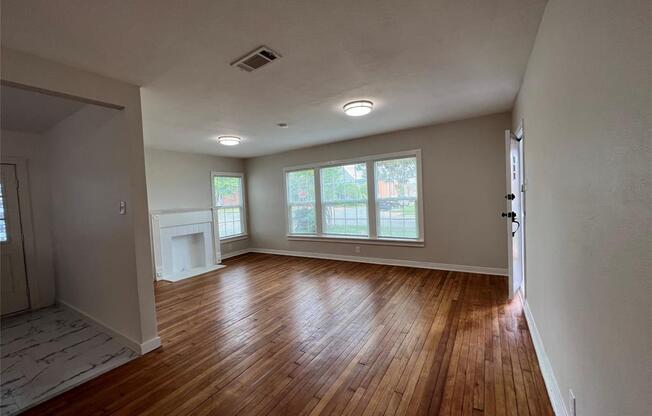 3139 W 4 ST