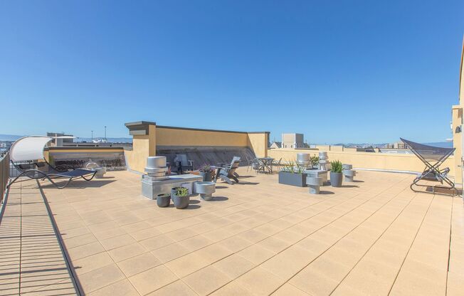2 beds, 2 baths, $2,995, Unit #513