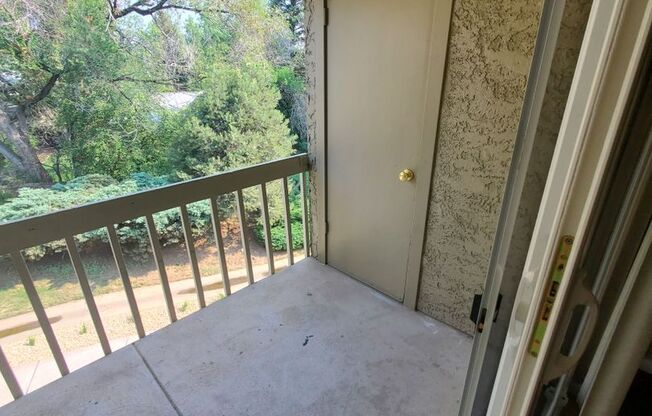 2 beds, 2 baths, $2,100, Unit # 7033