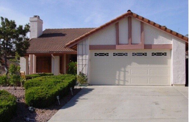 3 Bedroom - Plus Office -  Single Story House In Rancho Penasquitos