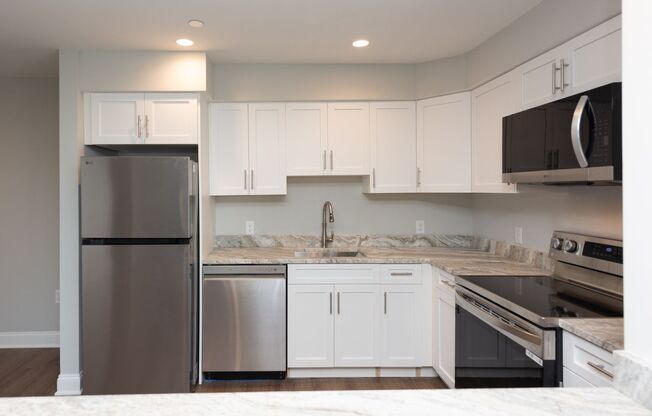 2 beds, 1.5 baths, 1,100 sqft, $2,600, Unit 202I