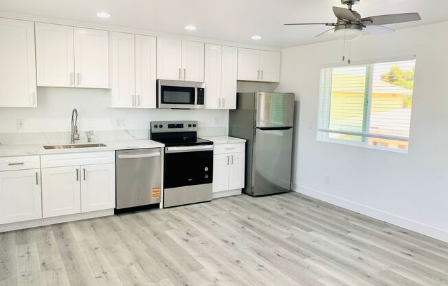 CHARMING Newly Constructed 1BD/BA Available in Linda Vista