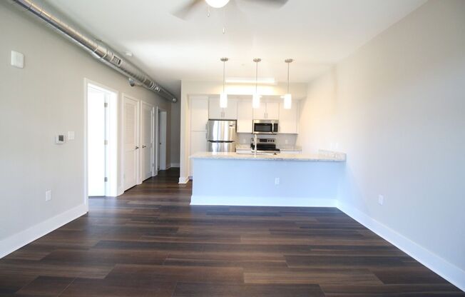 1 bed, 1 bath, 533 sqft, $1,795, Unit APT 407