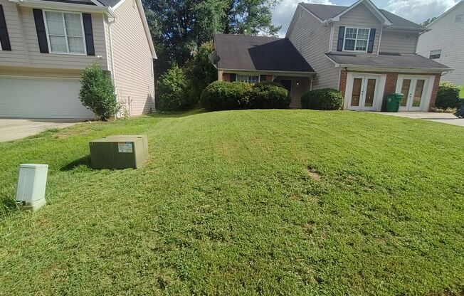 Move In Ready 4 Bedroom/3 Full Bath Home For Rent in Stone Mountain!!!