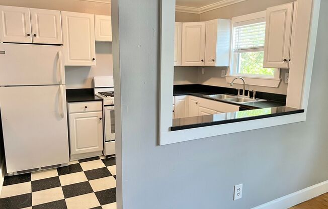 1 bed, 1 bath, 750 sqft, $1,725, Unit 282-05
