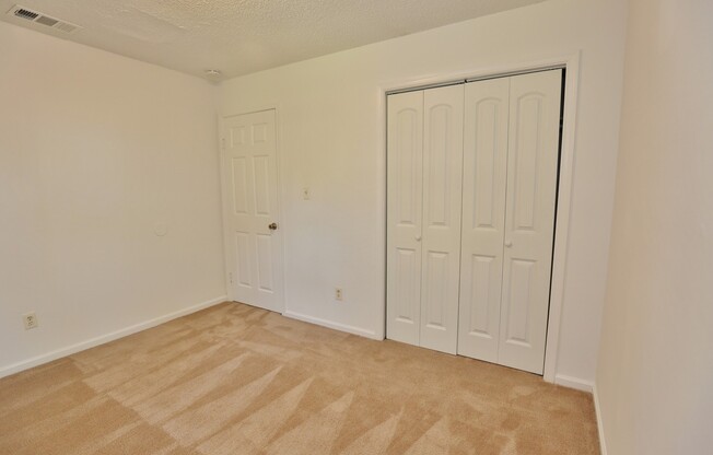 2 beds, 1 bath, $1,275