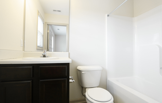 2 beds, 2.5 baths, 1,139 sqft, $1,465, Unit 143 Piedmont Pl-1