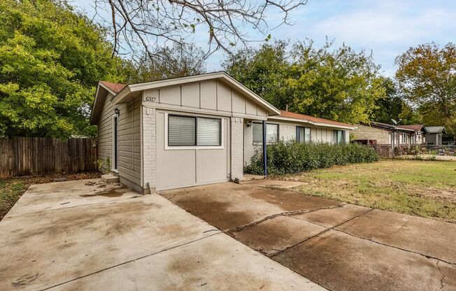 AVAILABLE NOW! Nice 3 bedroom, 1 Bath home located in Watauga, Texas!