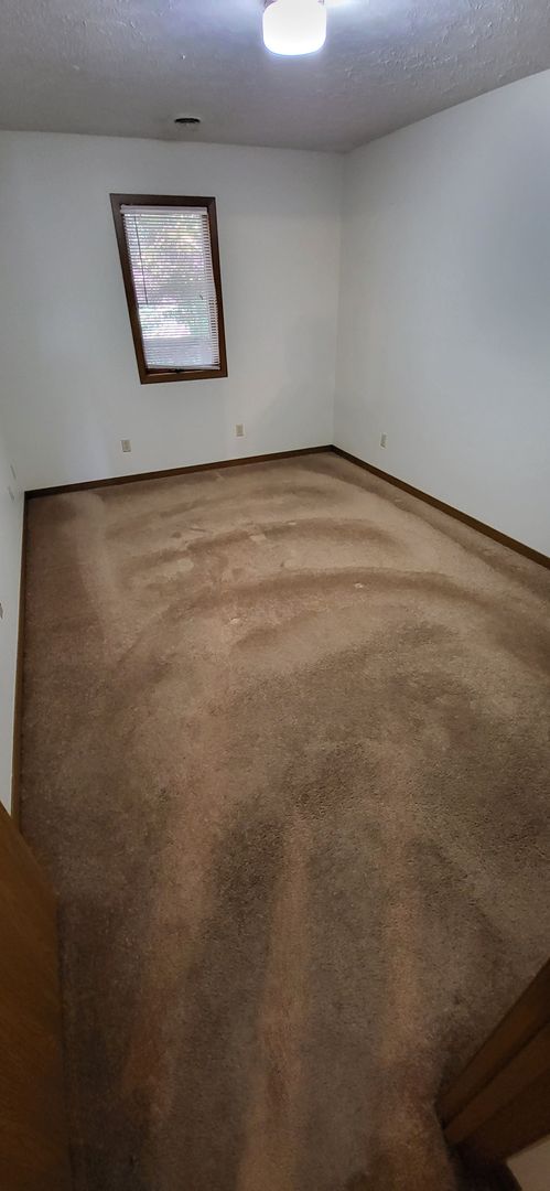 2 beds, 1 bath, 720 sqft, $955, Unit 1249-16