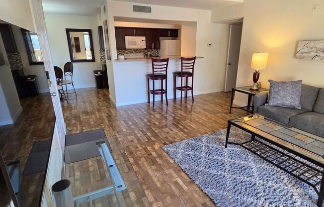 1 bed, 1 bath, $1,600