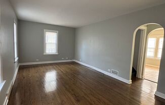 3 beds, 1 bath, $1,600