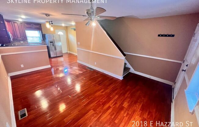 2018 E HAZZARD ST