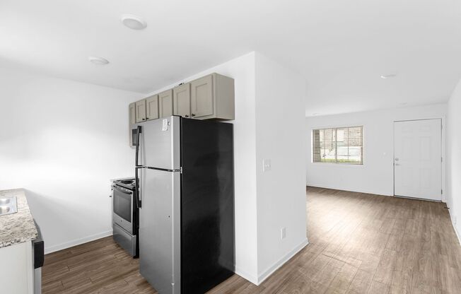 1 bed, 1 bath, 625 sqft, $1,075, Unit B3