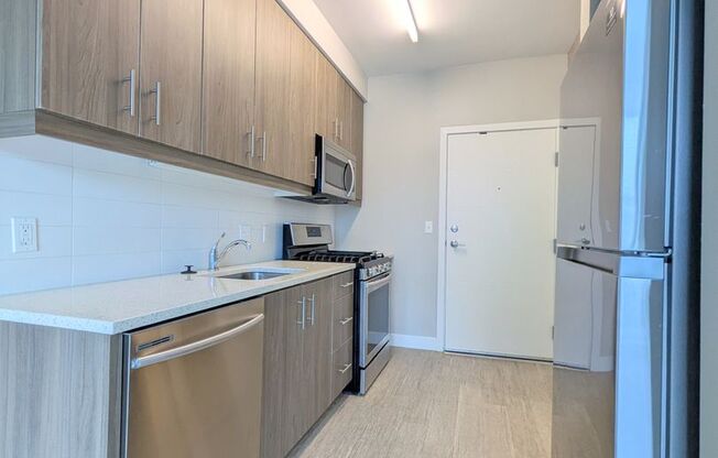 1 bed, 1 bath, 427 sqft, $1,395, Unit 416