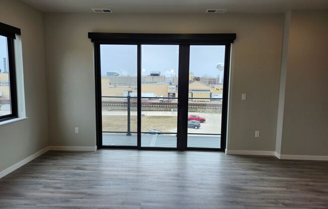 2 beds, 2 baths, 1,028 sqft, $1,675, Unit 314