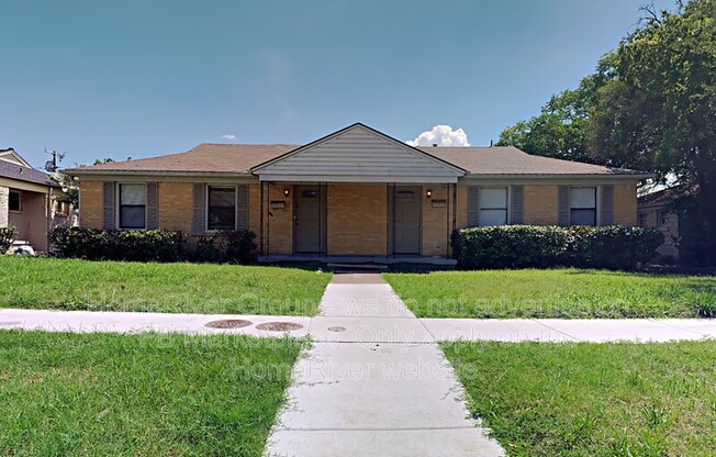 4928 W University Blvd