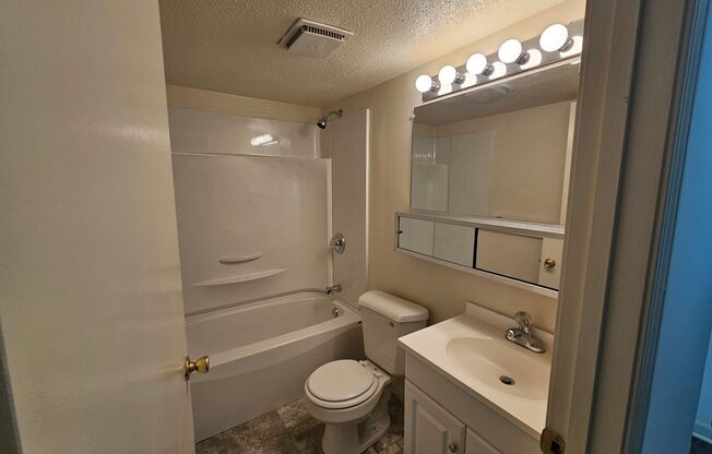 1 bed, 1.5 baths, 744 sqft, $1,170, Unit X-01