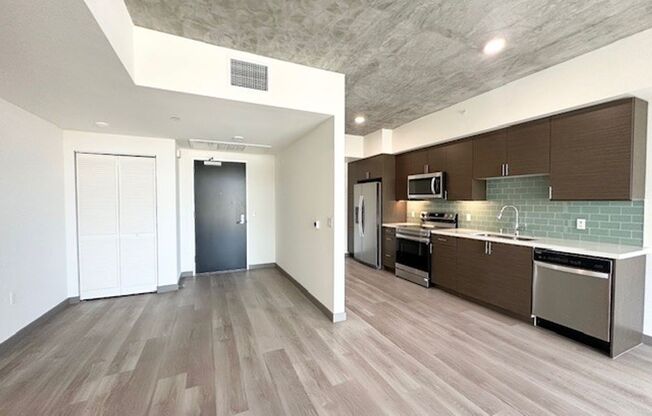 1 bed, 1 bath, 588 sqft, $2,995, Unit 201